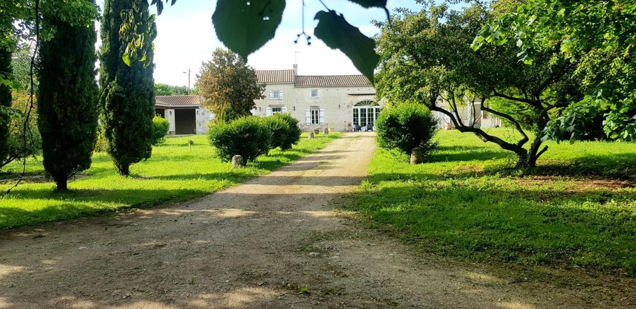 La Revetizon Bed & Breakfast Siecq Exterior foto